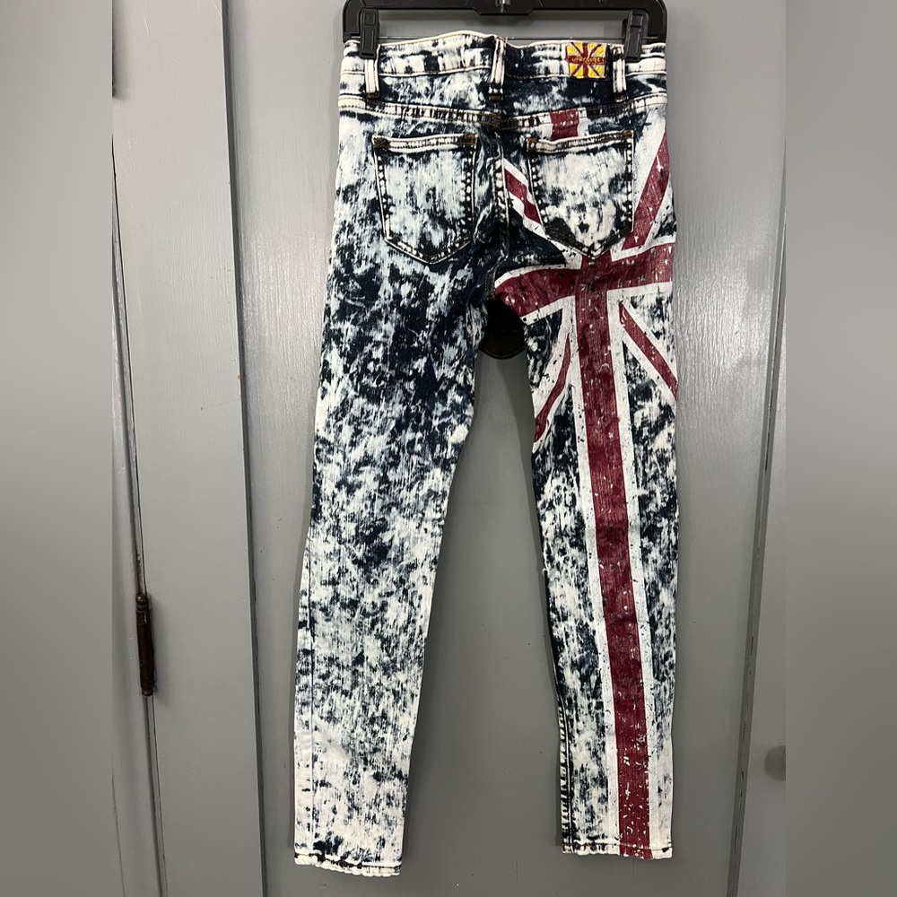 Machine Label Bleached Jeans - Picture 2 of 7